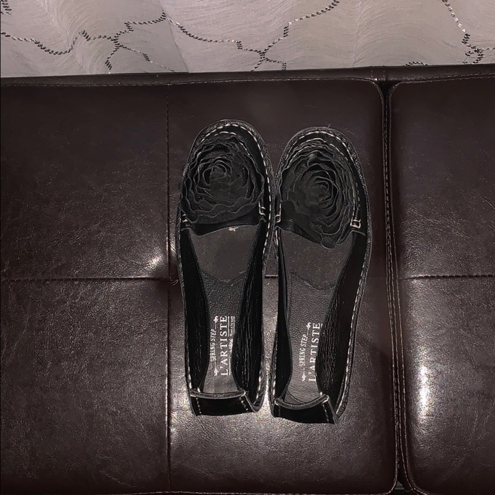 Leather flats